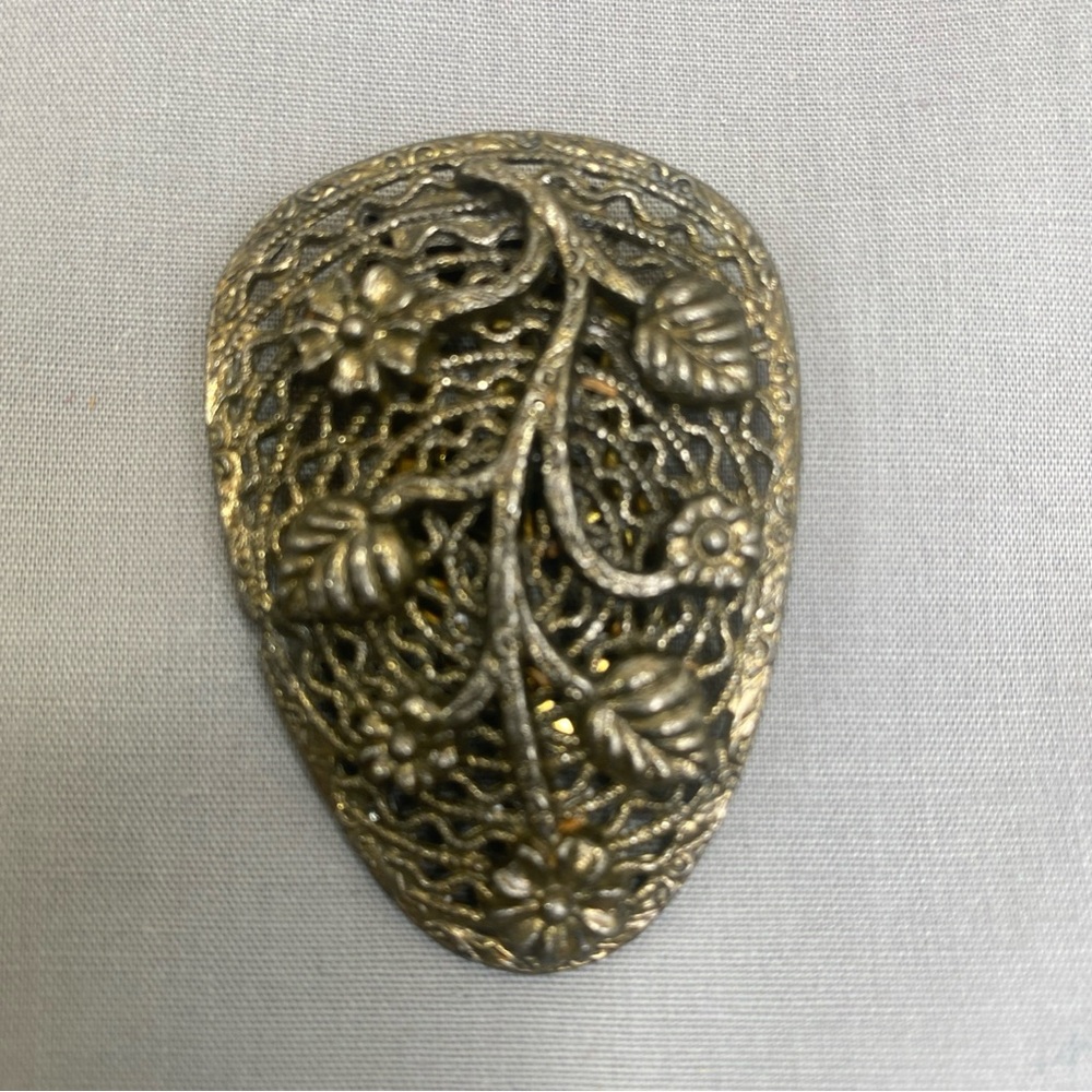 Vintage Signed LN Little Nemo Floral Dress Clip Gold Tone